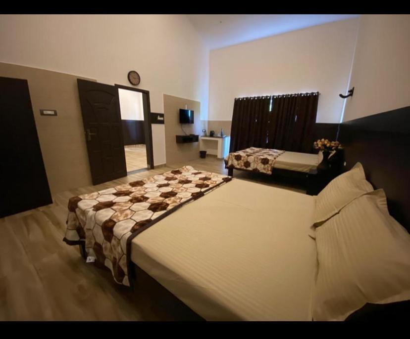 Rr Holiday Inn Kodaikanal Zewnętrze zdjęcie