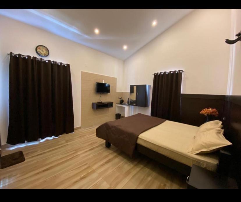 Rr Holiday Inn Kodaikanal Zewnętrze zdjęcie